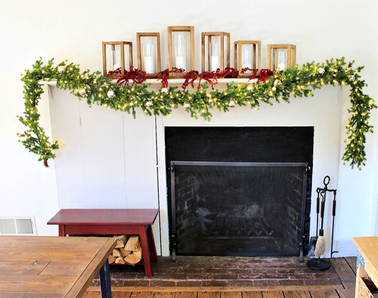 As part of The Holiday Style Challenge series, watch as Jaime Costiglio incorporates a few beautiful holiday decorations available at The Home Depot to create a simple holiday mantel with garland.