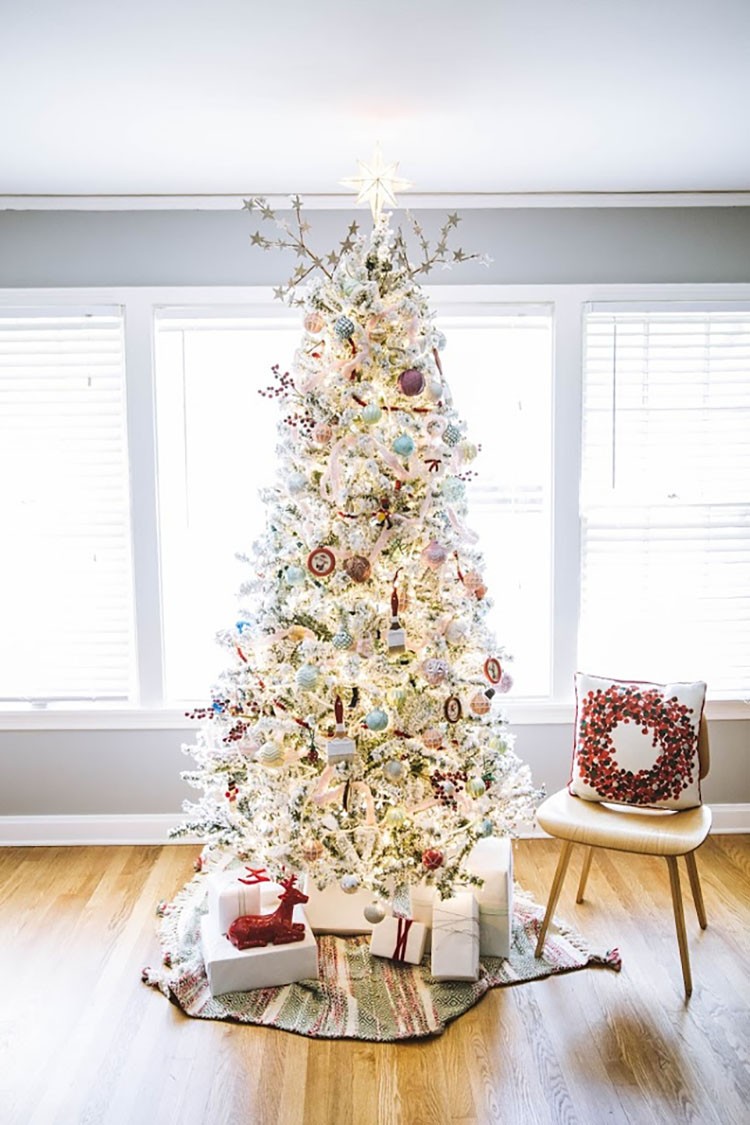 A Christmas Tree That’s New And Old