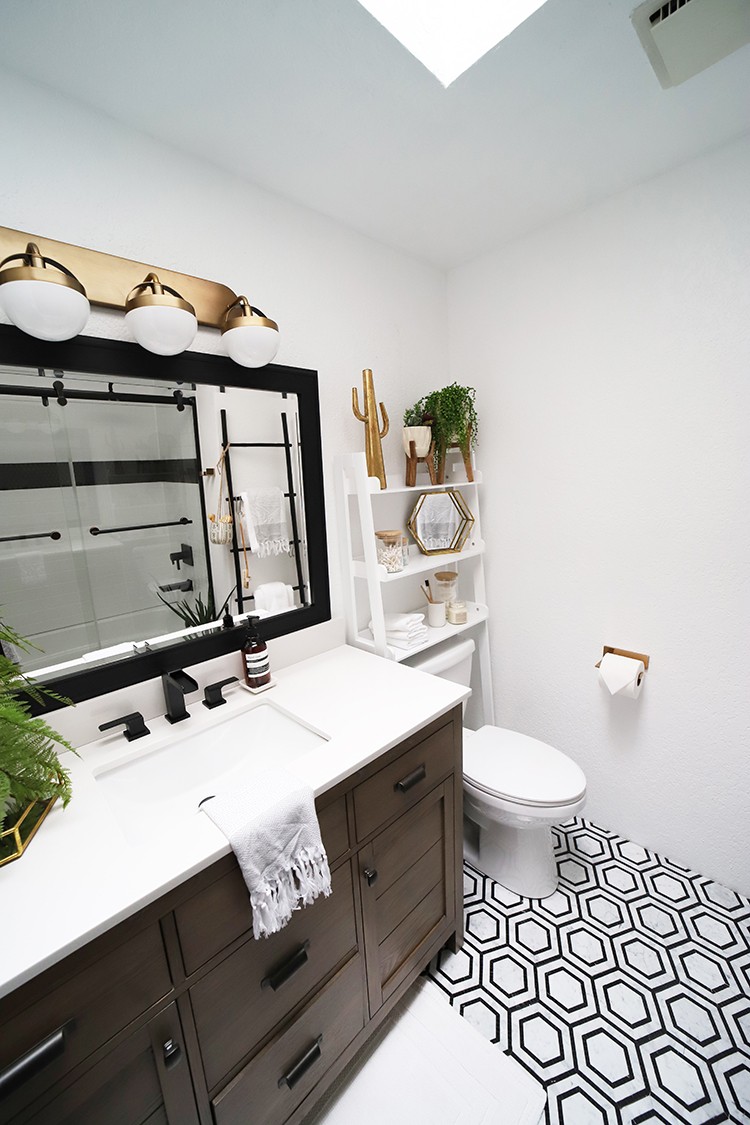 Seeking Alexi completes a full bathroom remodel with beautiful Delta products and decor from The Home Depot, turning her guest bath into a modern oasis.