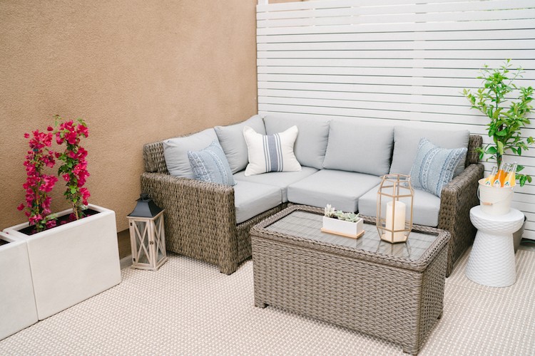 The Perfect Outdoor Summer Patio Hang-out Spot