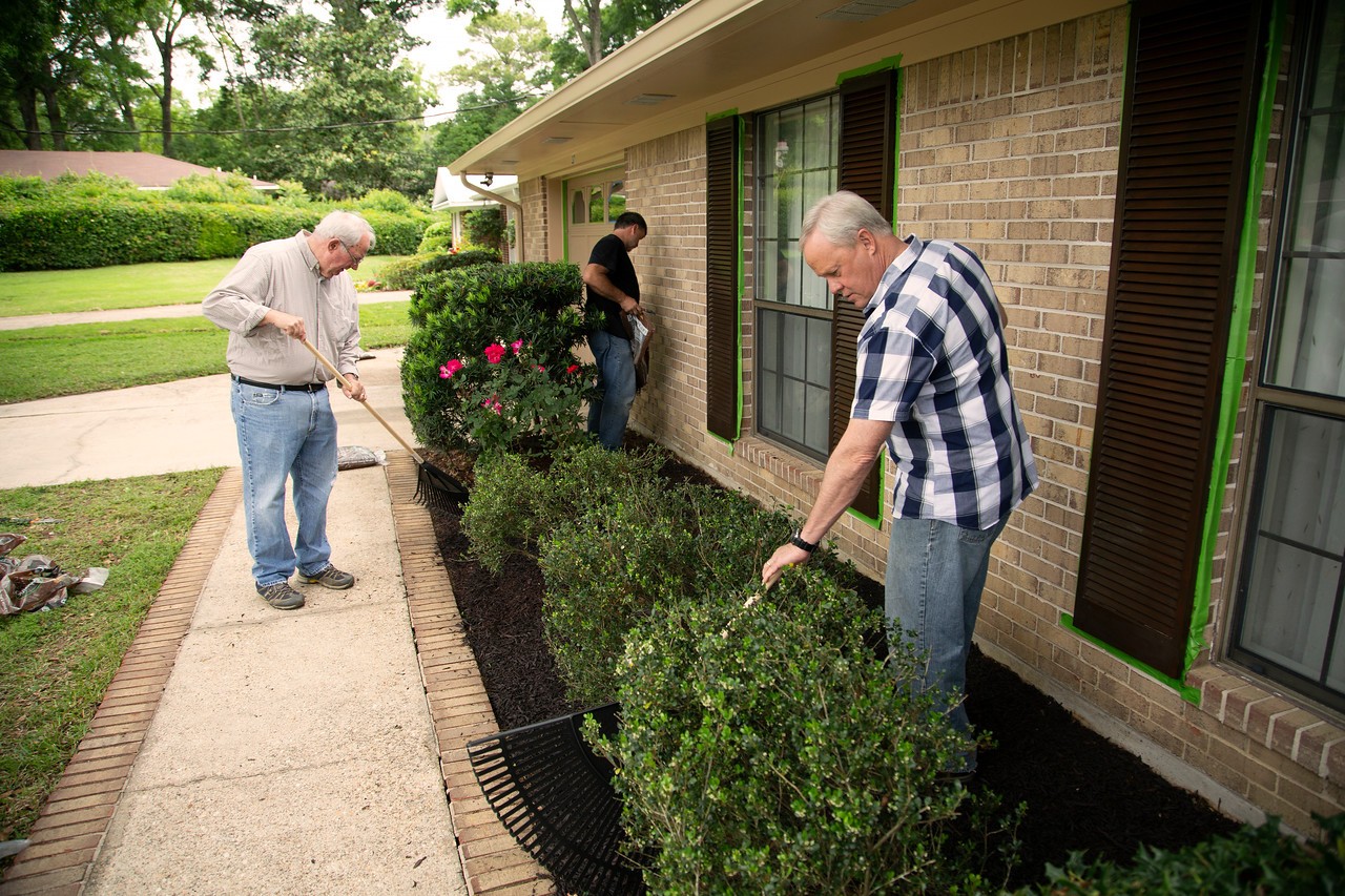 5 Home Improvement Chores to Tackle This Fall