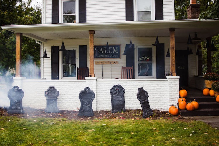 How to Create the Spooky Halloween Porch