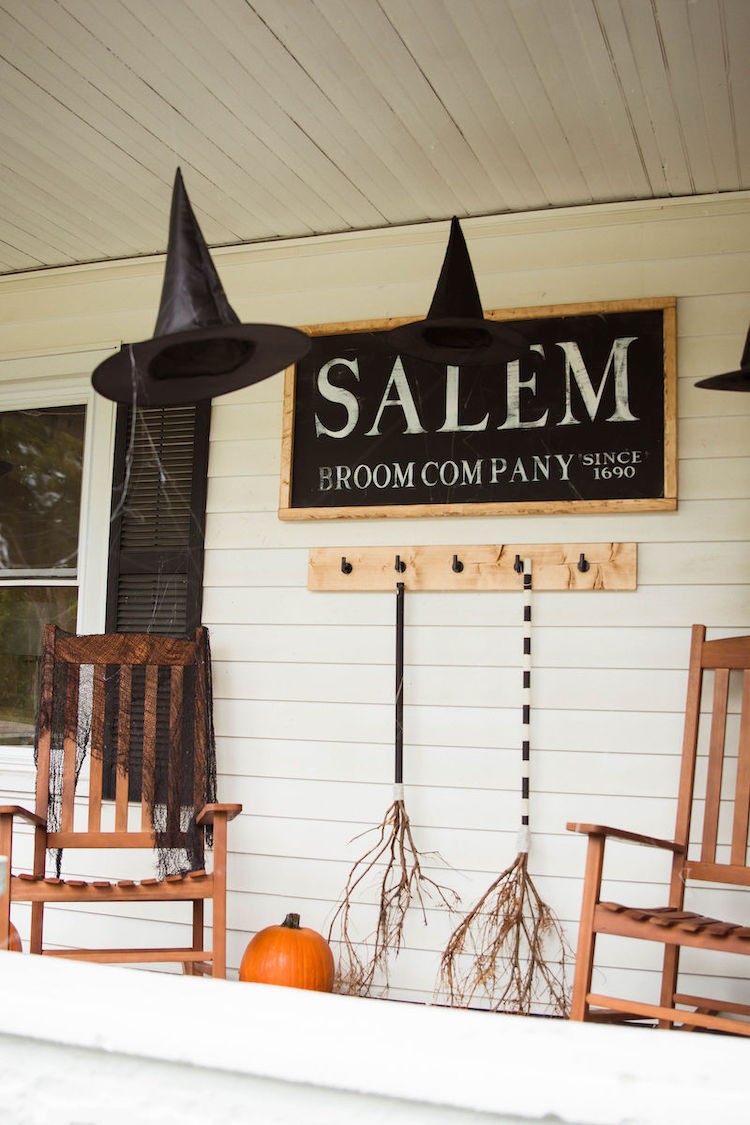 How to Create the Spooky Halloween Porch