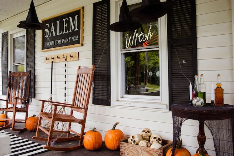 How to Create the Spooky Halloween Porch