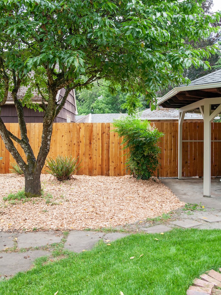 Protecting Our Fence with Olympic Clear Waterproof Sealant